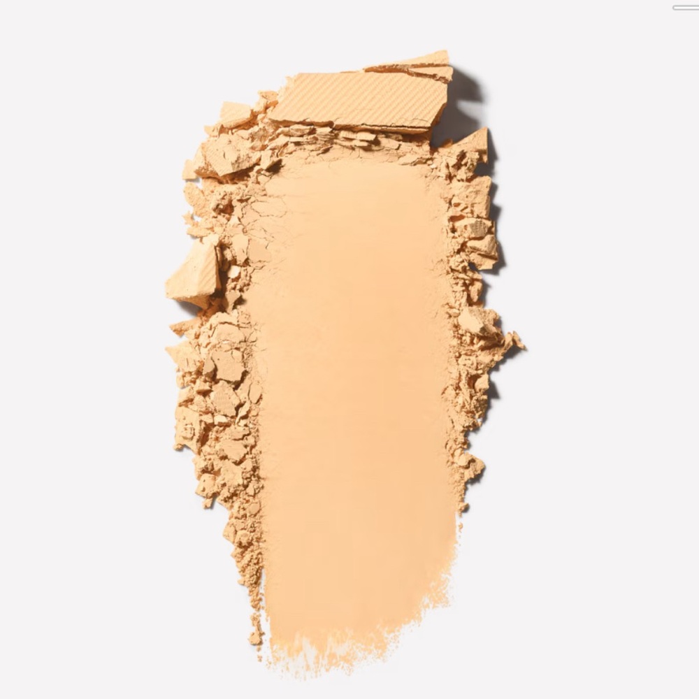 List 1 - MAC - C3 Foundation 12-hour, medium-2-full coverage, and controls oil! - Picture 4 of 5